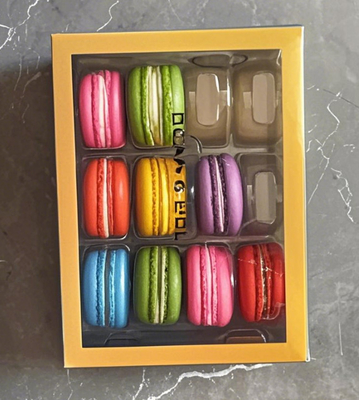थोक मकरॉन बॉक्स पैकेजिंग 12pcs एम्बोसिंग प्रिंटिंग हैंडलिंग