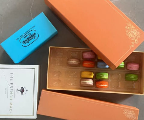 25 मैकरॉन प्लास्टिक ट्रे - खाद्य ग्रेड पीईटी, 0.55 मिमी मोटाई, पुन: प्रयोज्य मैकरॉन पैकेजिंग ट्रे