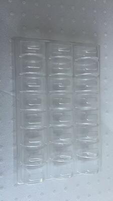 खाद्य ग्रेड पीईटी और पुनः प्रयोज्य डिजाइन के साथ 24 खोखले मकरॉन पैकेजिंग ट्रे