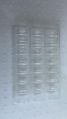 पुनः प्रयोज्य मकरॉन पैकेजिंग के लिए खाद्य ग्रेड पीईटी सामग्री के साथ 24 खोखले मकरॉन ट्रे